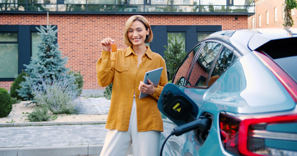 Consegna chiavi tra proprietario e driver